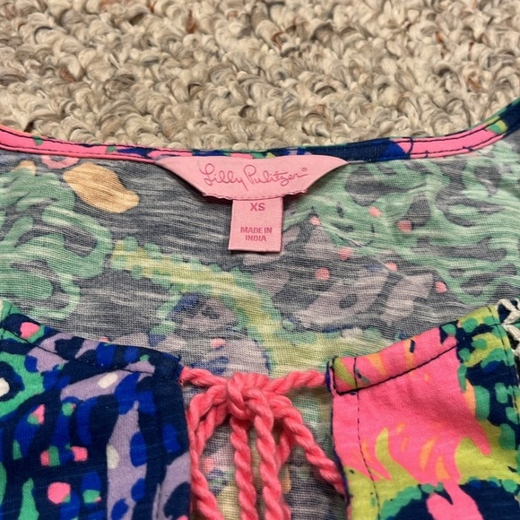 Lilly Pulitzer All Aglow Floral 3/4 Length Sleeve Tilda Tunic Top Tassel Sz XS - Picture 2 of 9